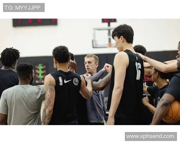 开拓者主控发威独揽三双，带领球队逆转取得胜利